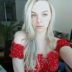 Meet your Posher, Beatriz